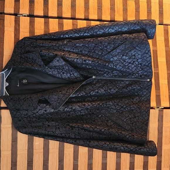 Lane bryant lace overlay zip up jacket - Picture 2 of 10